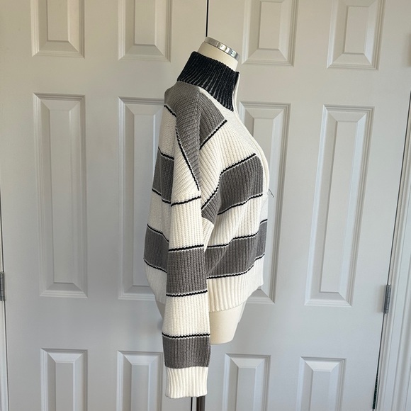Elan Gray White Wide Striped Quarter Zip Pullover Knit Cowl Neck Sweater Size S - Picture 7 of 11